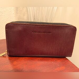 NWOT minimalist Portland Leather brown wallet.